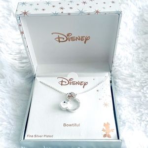 Disney Minnie Mouse “Bowtiful” Necklace NWT